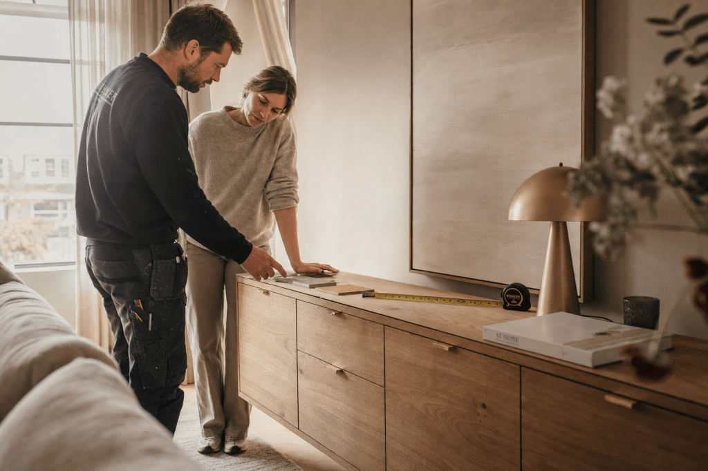 Wat kost een dressoir op maat laten maken en welke factoren bepalen de&nbsp;prijs?